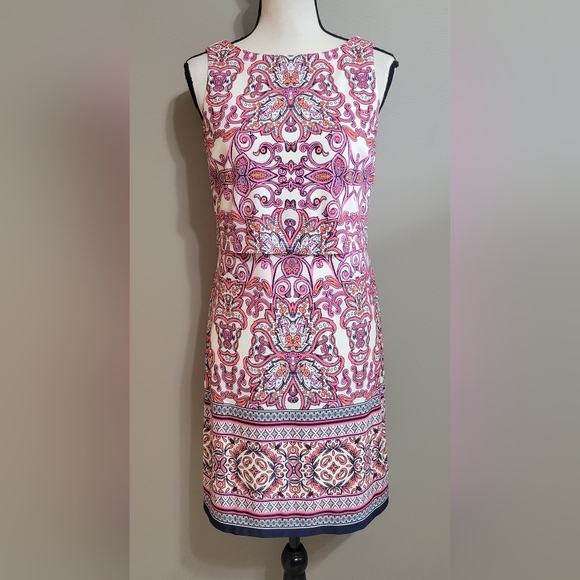 Vince Camuto Dresses & Skirts - 39. Vince Camuto Dress